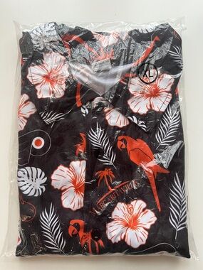 Margaritaville Black Floral Parrot Button-Down Shirt
